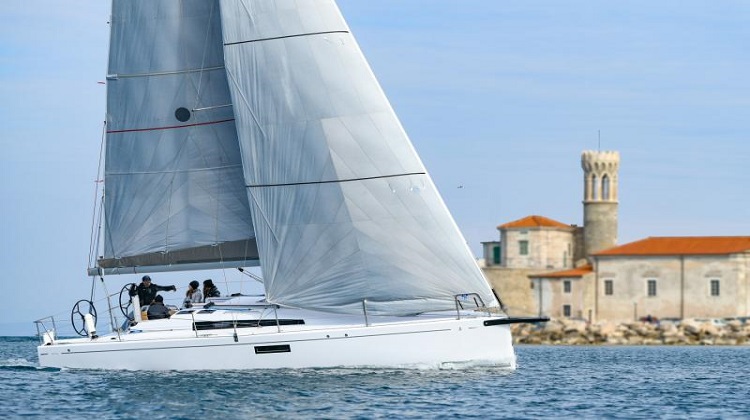 Sailing-Croatia-with-skipper.jpg