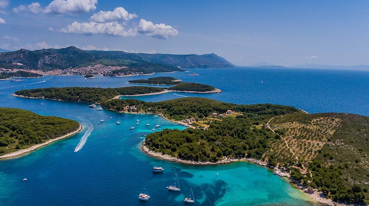 catamaran-sailing-holiday-Croatia.jpg