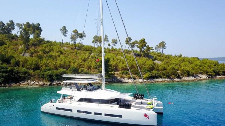 Luxury-Cataman-Croatia-Lagoon-77-1.jpg