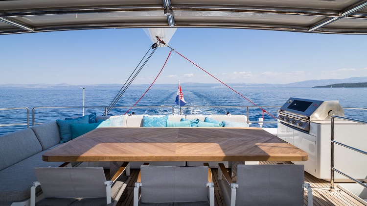 luxury-sailing-croatia-catamaran-charter-Sunreef-60.jpg