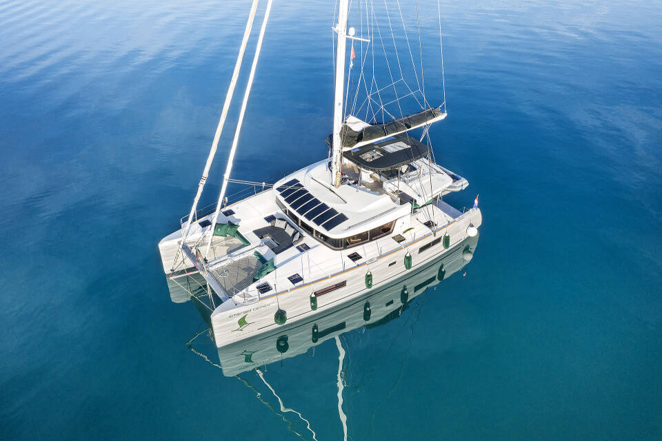 Lagoon 52 OW