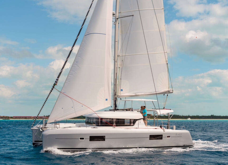 Lagoon 42 OW