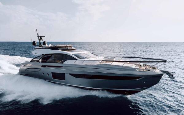 Azimut S8 - Yacht Charter Croatia