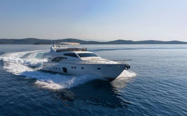 Ferretti Yachts 681 - Yacht Charter Croatia