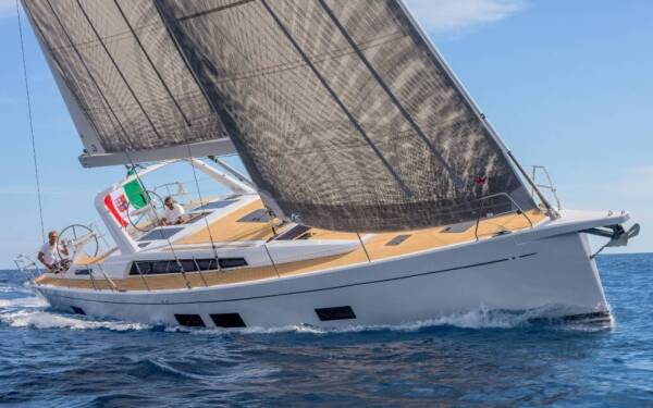 Grand Soleil 52 LC - Yacht Charter Croatia