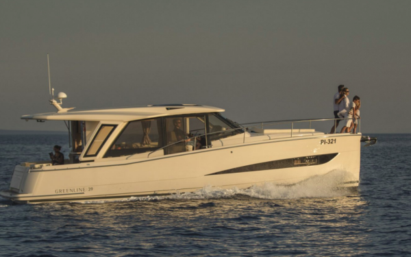 Greenline 39 - Yacht Charter Croatia