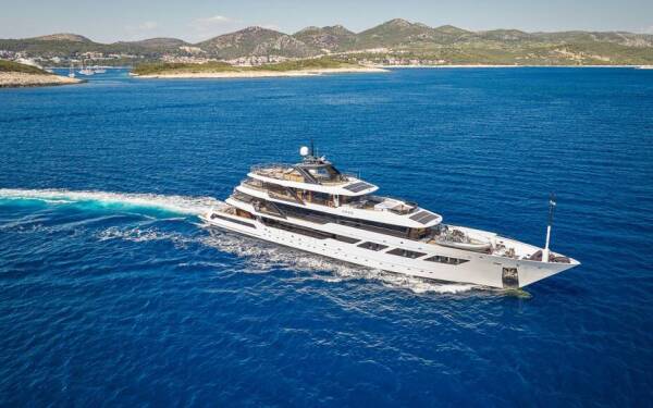 ICY 55 - Yacht Charter Croatia