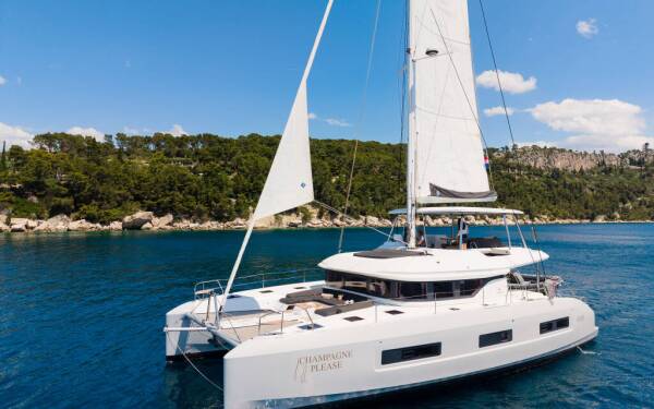 Lagoon 55 - Yacht Charter Croatia