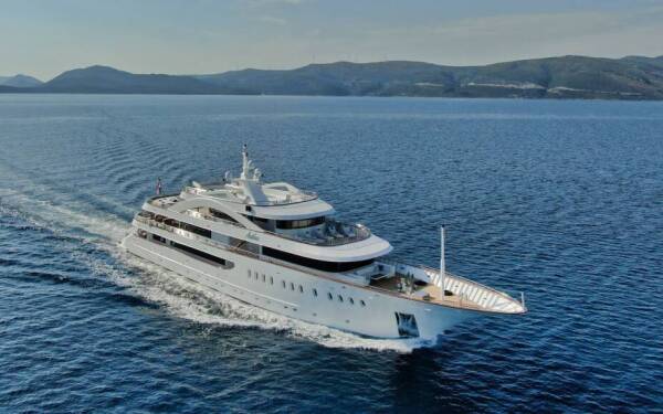 MY Custom Line 52 m - Yacht Charter Croatia